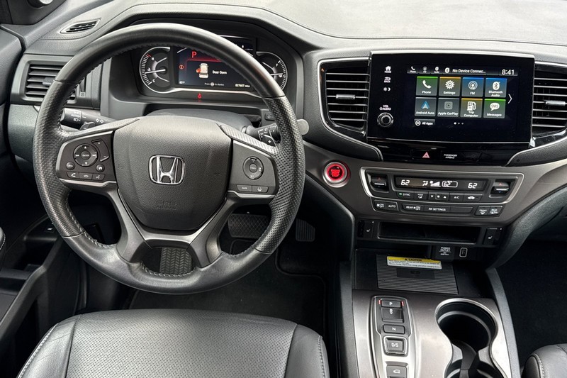 Honda Passport Vehicle Full-screen Gallery Image 16