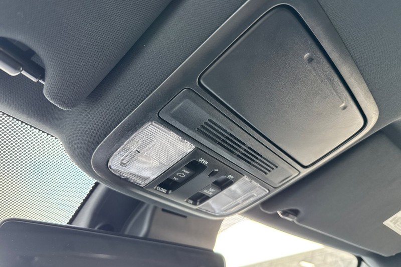 Honda Passport Vehicle Full-screen Gallery Image 24