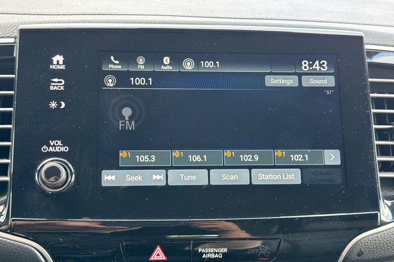 Honda Passport Vehicle Full-screen Gallery Image 26