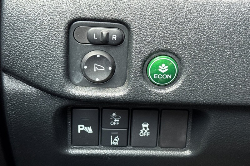 Honda Passport Vehicle Full-screen Gallery Image 42
