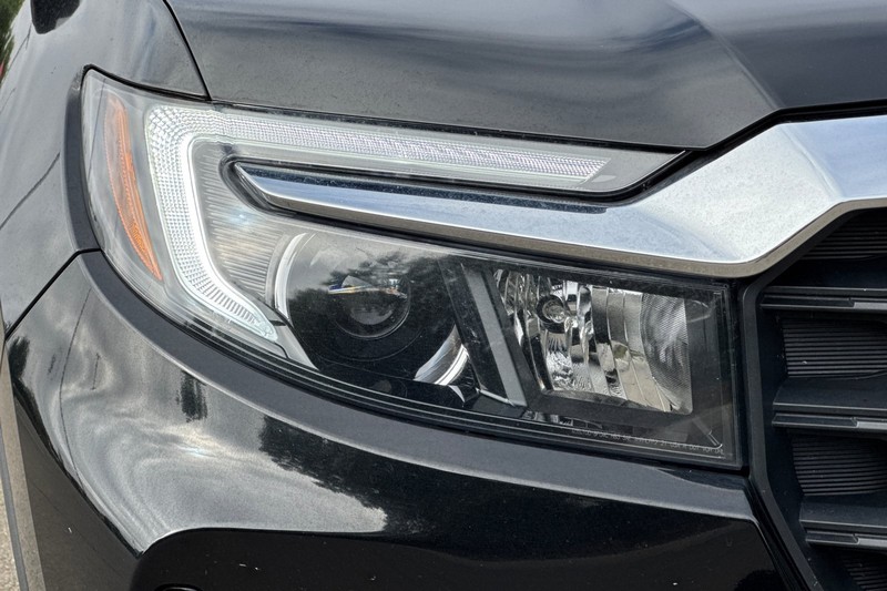 Honda Passport Vehicle Full-screen Gallery Image 46