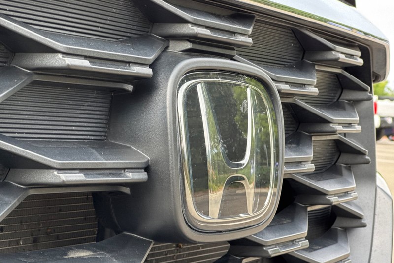 Honda Passport Vehicle Full-screen Gallery Image 47