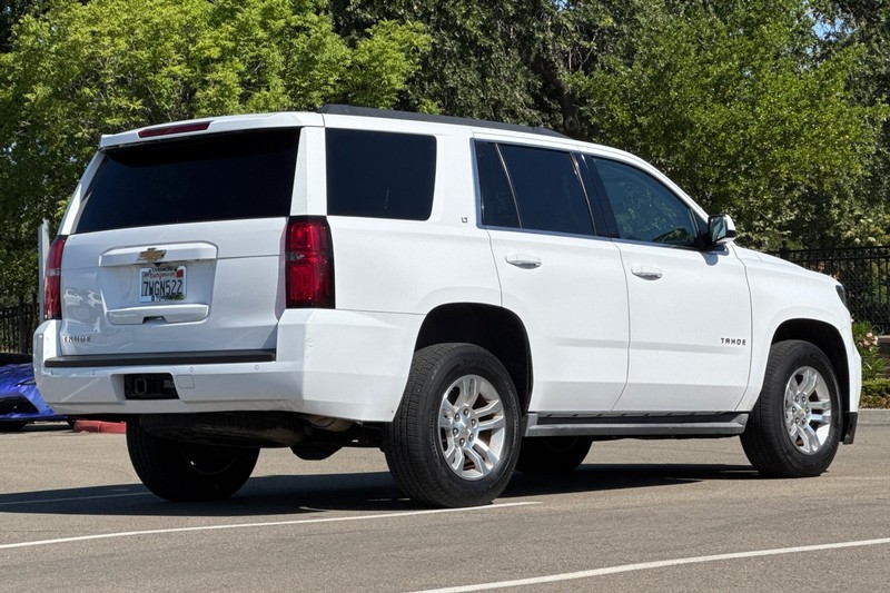Chevrolet Tahoe Vehicle Full-screen Gallery Image 04