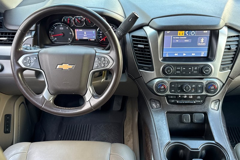 Chevrolet Tahoe Vehicle Full-screen Gallery Image 16