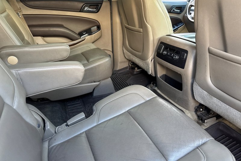 Chevrolet Tahoe Vehicle Full-screen Gallery Image 19