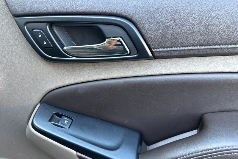Chevrolet Tahoe Vehicle Full-screen Gallery Image 22