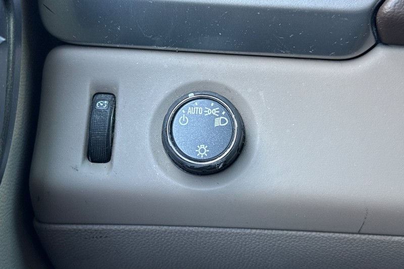 Chevrolet Tahoe Vehicle Full-screen Gallery Image 38