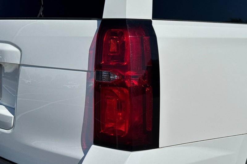 Chevrolet Tahoe Vehicle Full-screen Gallery Image 47