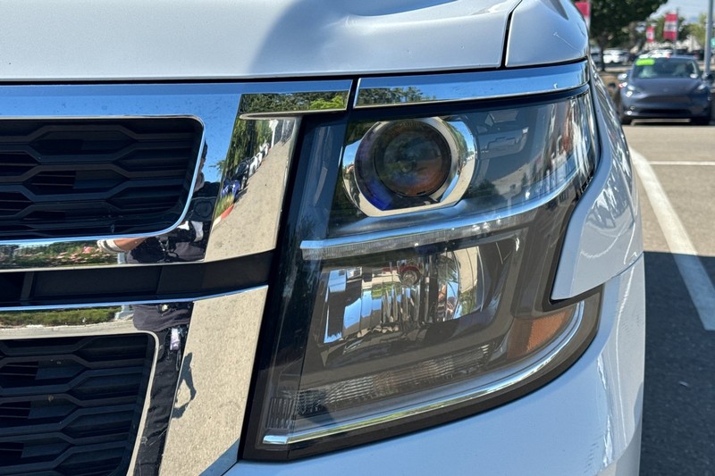 Chevrolet Tahoe Vehicle Full-screen Gallery Image 49