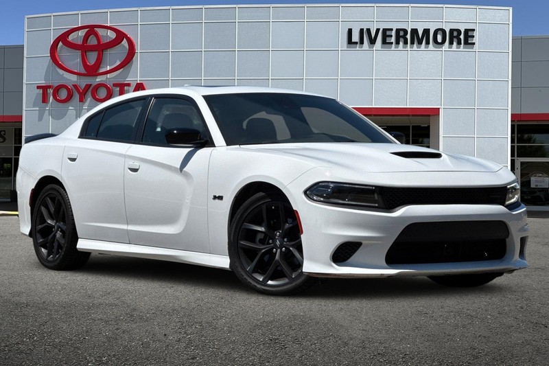 Dodge Charger Vehicle Full-screen Gallery Image 02