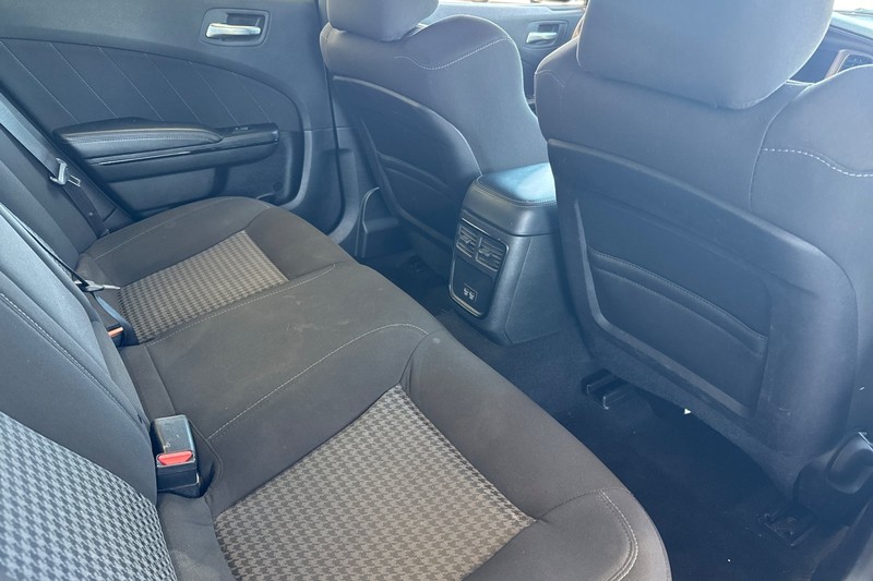 Dodge Charger Vehicle Full-screen Gallery Image 17