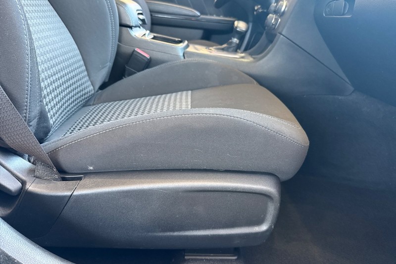 Dodge Charger Vehicle Full-screen Gallery Image 22