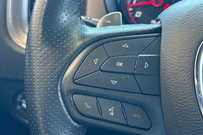 Dodge Charger Vehicle Full-screen Gallery Image 34