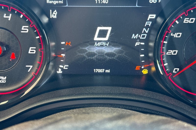 Dodge Charger Vehicle Full-screen Gallery Image 38
