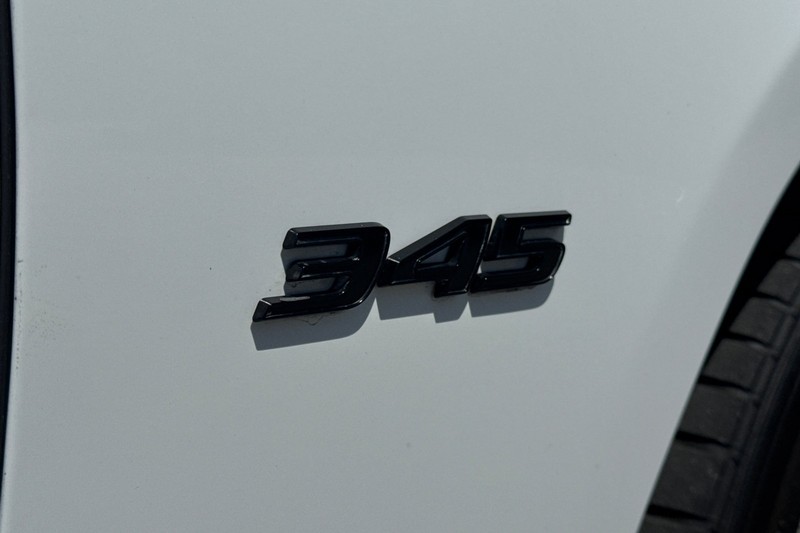 Dodge Charger Vehicle Full-screen Gallery Image 44