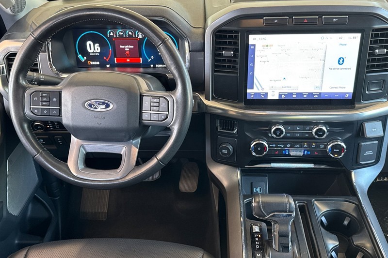 Ford F-150 Vehicle Full-screen Gallery Image 16