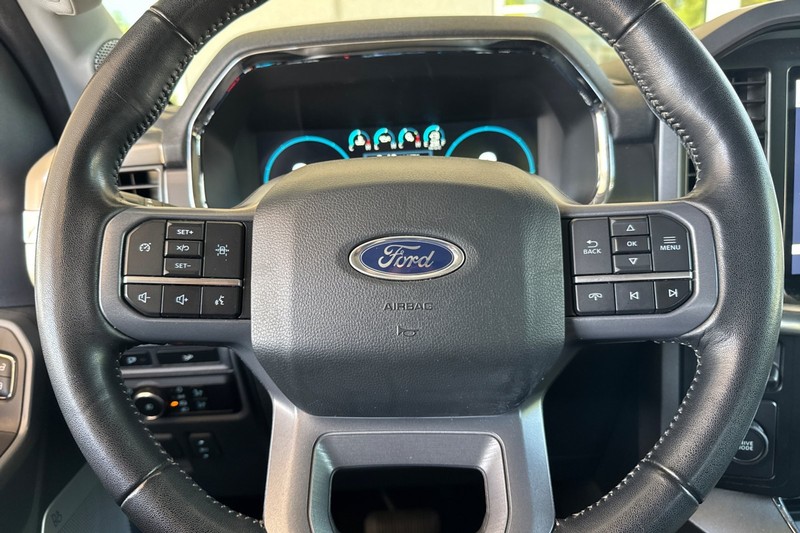 Ford F-150 Vehicle Full-screen Gallery Image 33