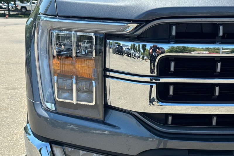 Ford F-150 Vehicle Full-screen Gallery Image 45