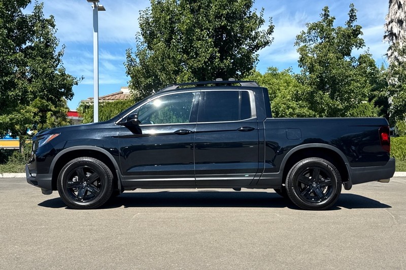 Honda Ridgeline Vehicle Full-screen Gallery Image 07