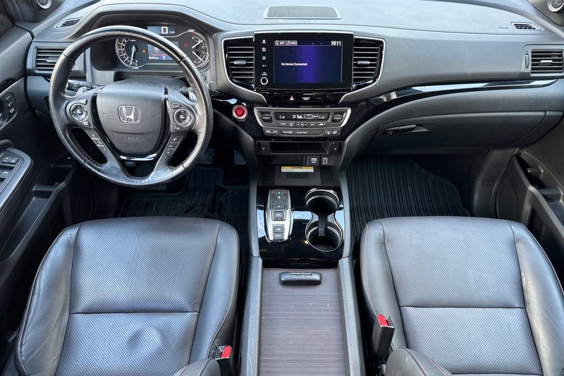 Honda Ridgeline Vehicle Full-screen Gallery Image 15