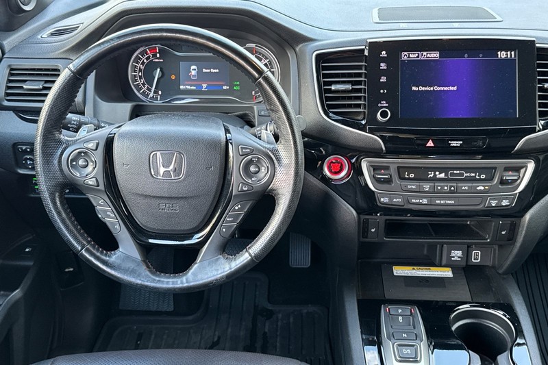 Honda Ridgeline Vehicle Full-screen Gallery Image 16