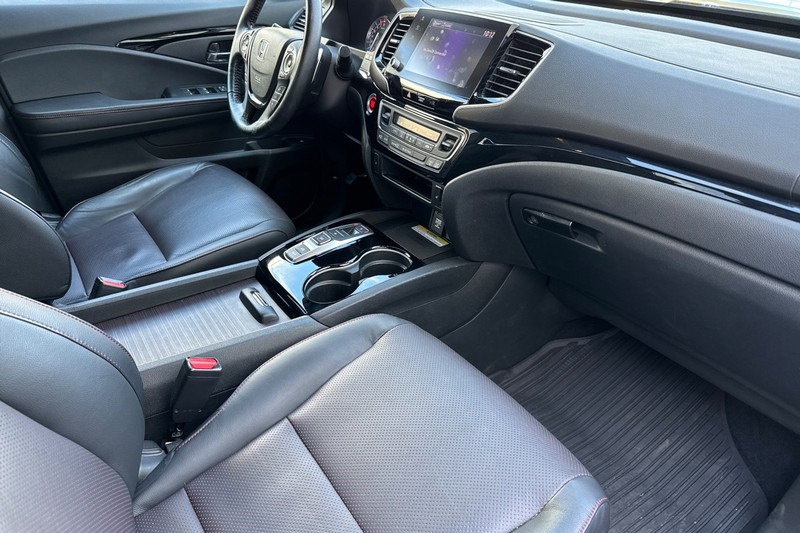 Honda Ridgeline Vehicle Full-screen Gallery Image 18