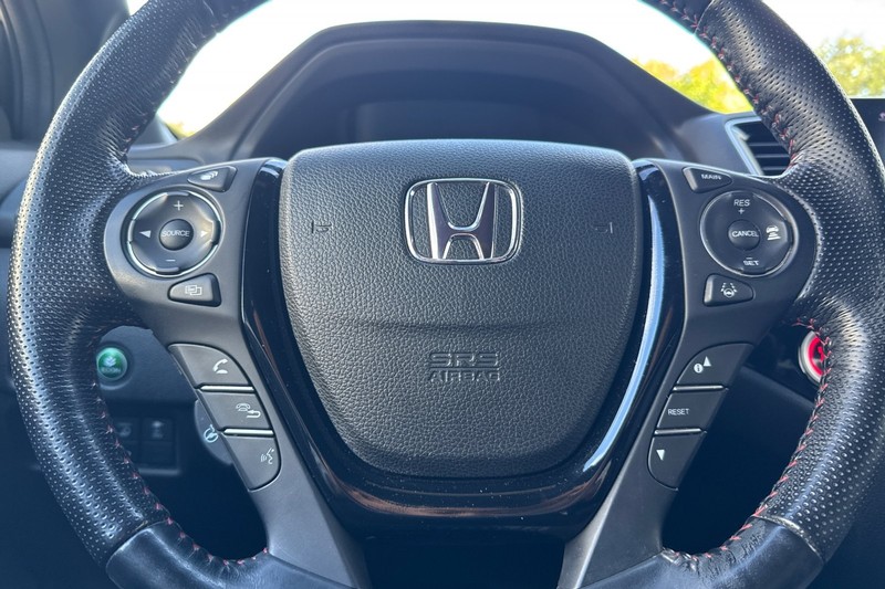 Honda Ridgeline Vehicle Full-screen Gallery Image 34