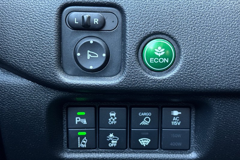 Honda Ridgeline Vehicle Full-screen Gallery Image 41