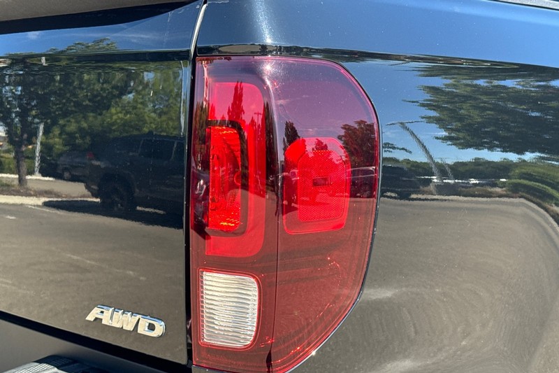 Honda Ridgeline Vehicle Full-screen Gallery Image 50