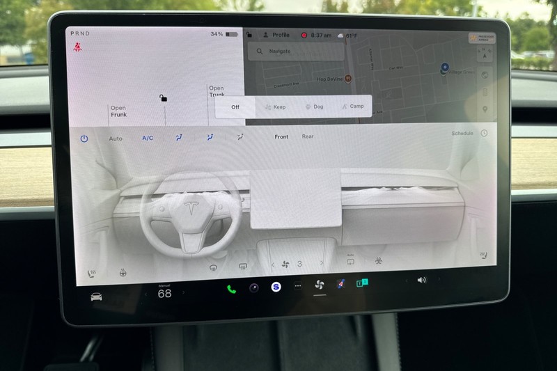 Tesla Model Y Vehicle Full-screen Gallery Image 28