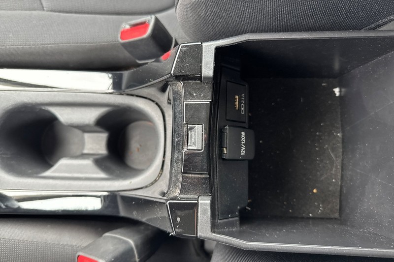 Toyota Corolla Vehicle Full-screen Gallery Image 30