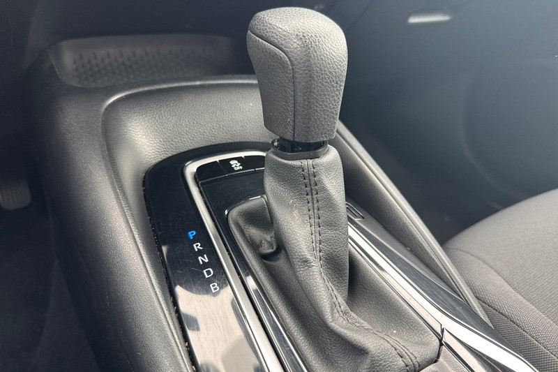 Toyota Corolla Vehicle Full-screen Gallery Image 31