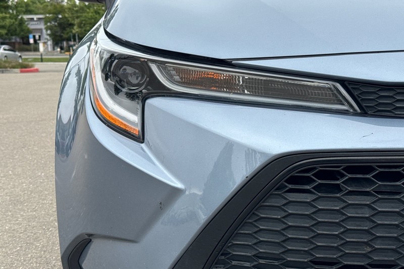 Toyota Corolla Vehicle Full-screen Gallery Image 43