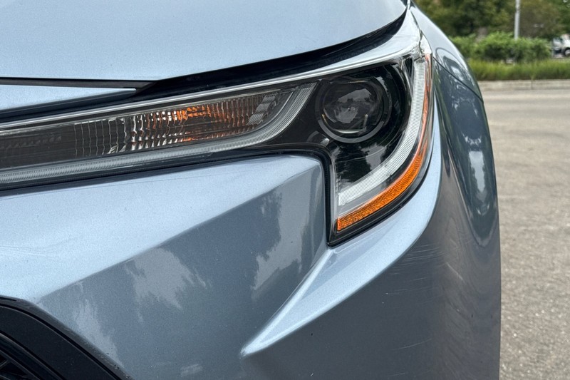 Toyota Corolla Vehicle Full-screen Gallery Image 49