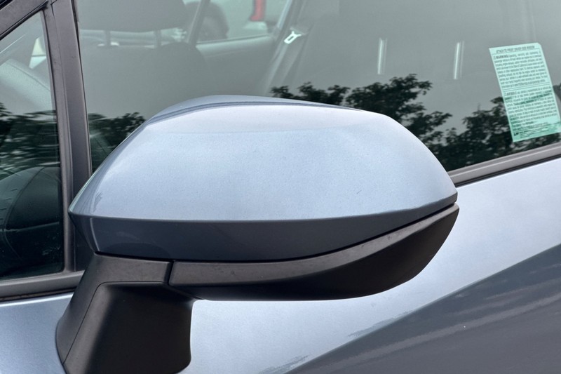 Toyota Corolla Vehicle Full-screen Gallery Image 50