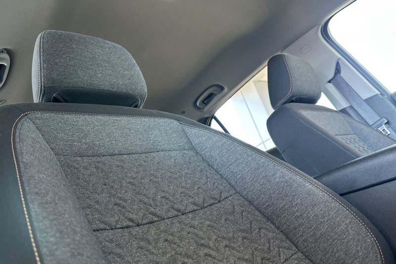 Chevrolet Equinox Vehicle Full-screen Gallery Image 20