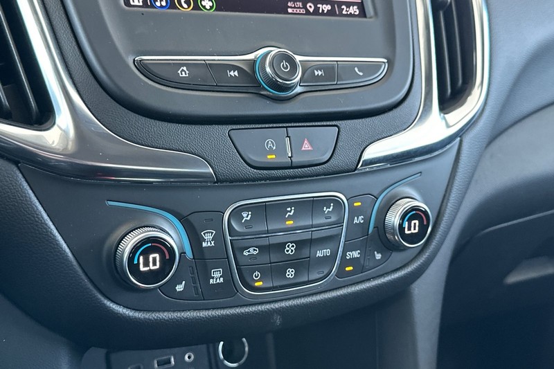 Chevrolet Equinox Vehicle Full-screen Gallery Image 31