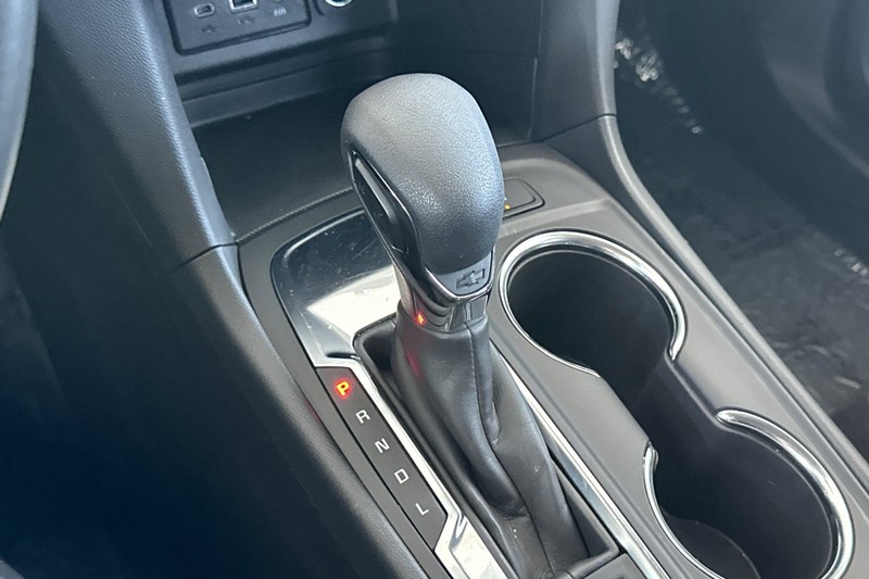 Chevrolet Equinox Vehicle Full-screen Gallery Image 33