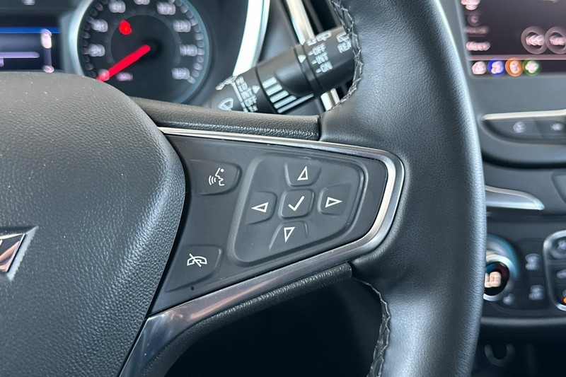 Chevrolet Equinox Vehicle Full-screen Gallery Image 38