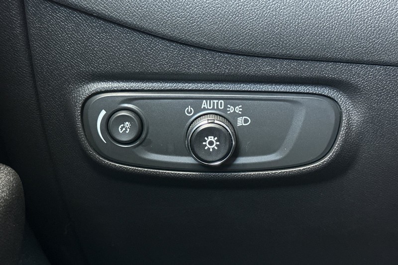 Chevrolet Equinox Vehicle Full-screen Gallery Image 42
