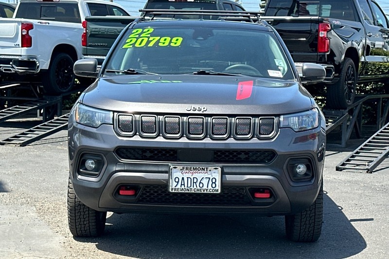 Jeep Compass Vehicle Full-screen Gallery Image 09