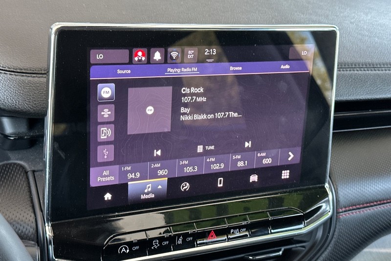 Jeep Compass Vehicle Full-screen Gallery Image 26