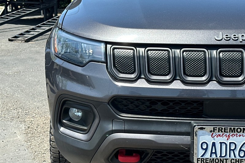 Jeep Compass Vehicle Full-screen Gallery Image 46