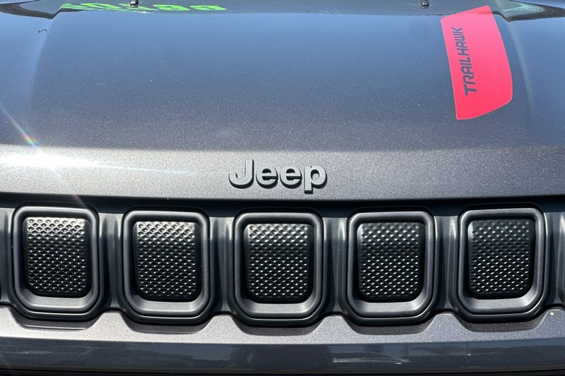 Jeep Compass Vehicle Full-screen Gallery Image 47