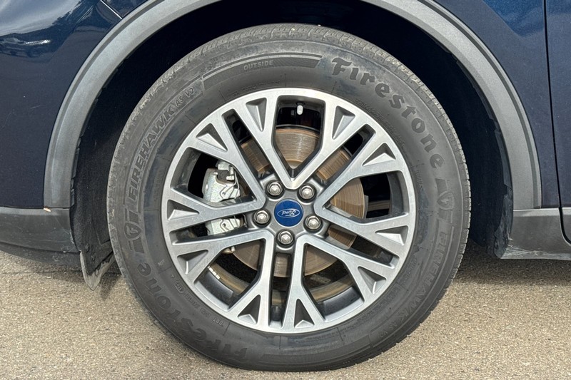 Ford Escape Vehicle Full-screen Gallery Image 45