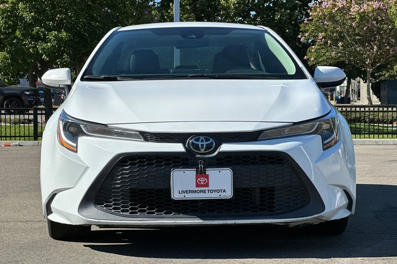 Toyota Corolla Vehicle Full-screen Gallery Image 09