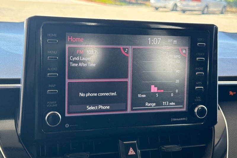 Toyota Corolla Vehicle Full-screen Gallery Image 25