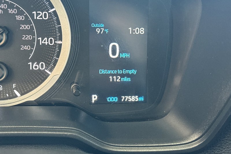 Toyota Corolla Vehicle Full-screen Gallery Image 39