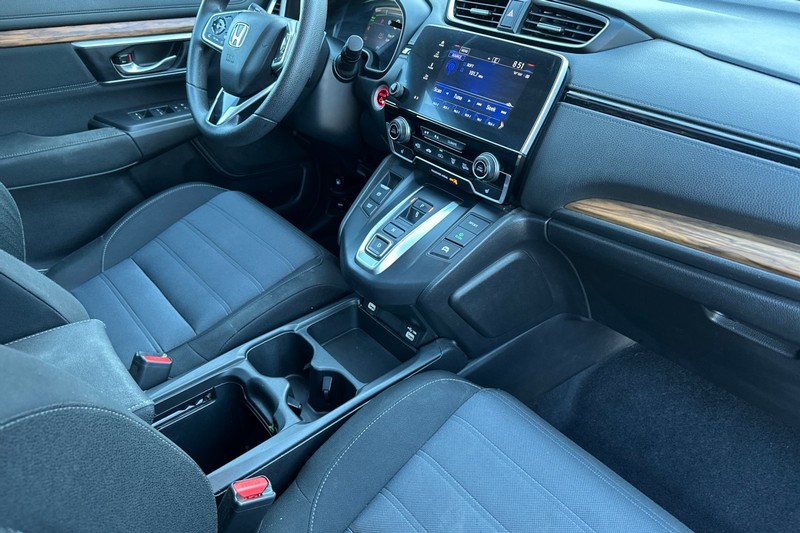 Honda CR-V Hybrid Vehicle Full-screen Gallery Image 19