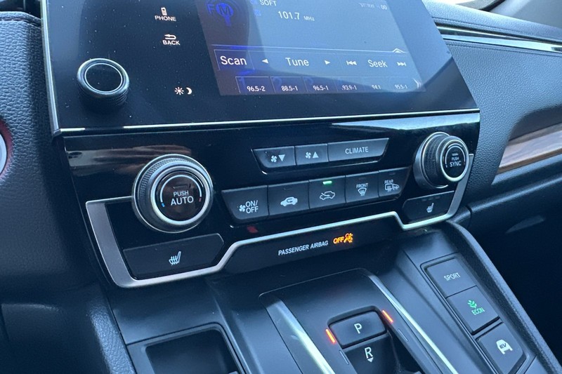 Honda CR-V Hybrid Vehicle Full-screen Gallery Image 28